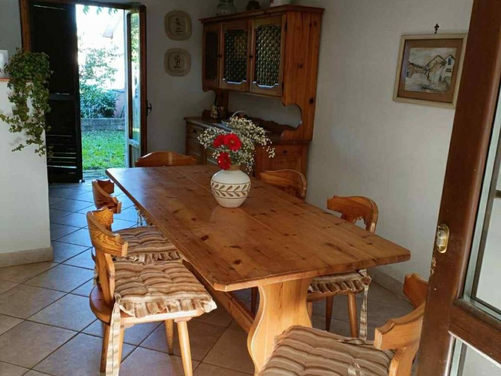 casa indipendente in vendita a Gualdo Tadino in zona San Pellegrino