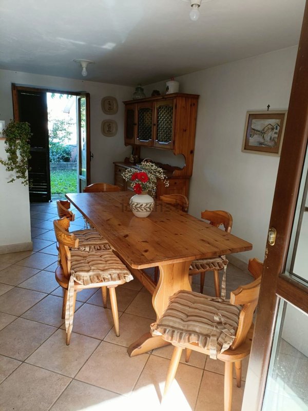 casa indipendente in vendita a Gualdo Tadino in zona San Pellegrino