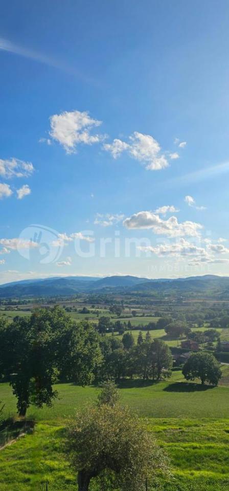 terreno agricolo in vendita a Gualdo Tadino in zona Rigali