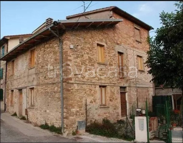 appartamento in vendita a Gualdo Tadino in zona San Pellegrino