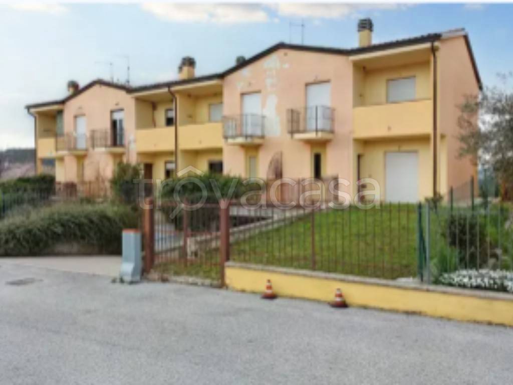 casa indipendente in vendita a Gualdo Tadino