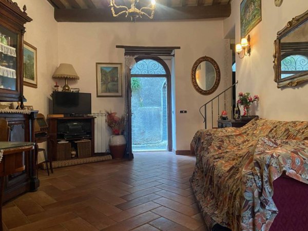 casa indipendente in vendita a Gualdo Tadino