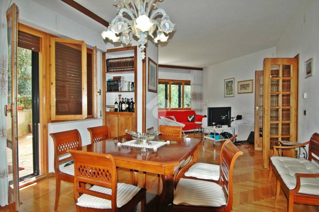 casa indipendente in vendita a Gualdo Tadino