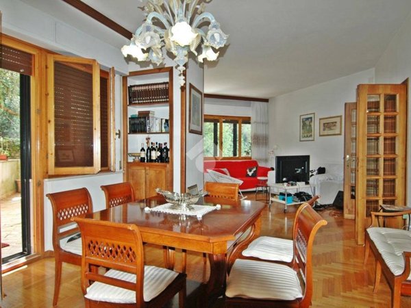casa indipendente in vendita a Gualdo Tadino in zona Casale