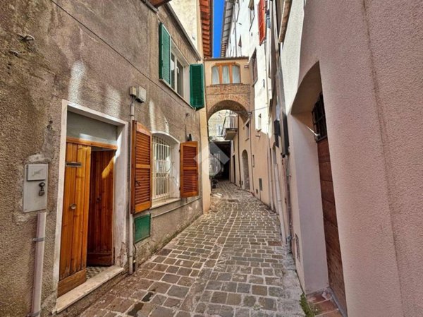 casa indipendente in vendita a Gualdo Tadino