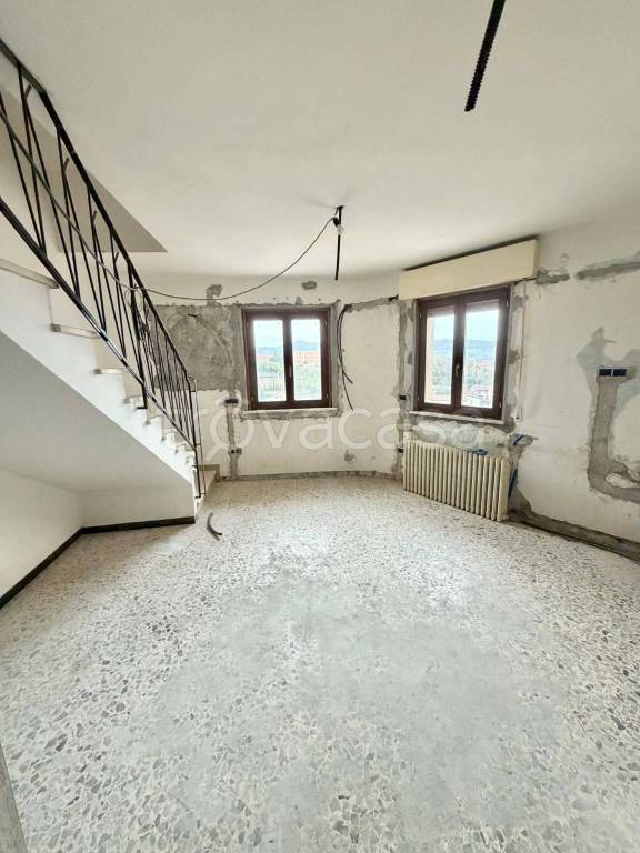 casa indipendente in vendita a Gualdo Tadino