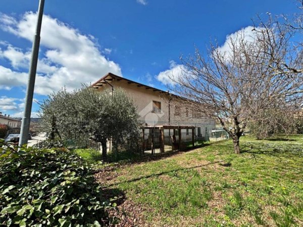 appartamento in vendita a Gualdo Tadino