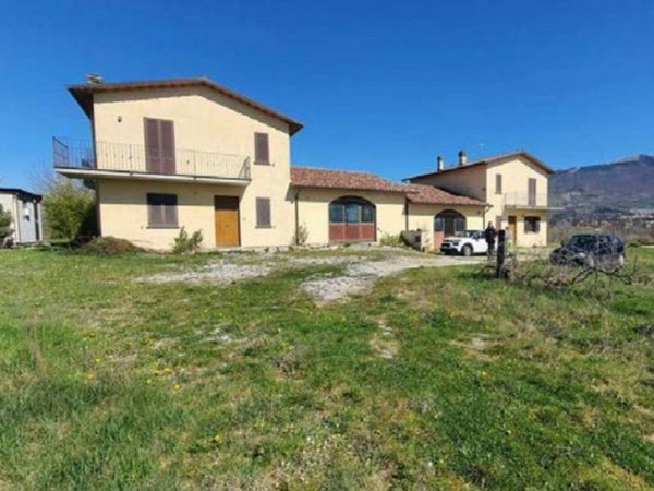 terreno edificabile in vendita a Gualdo Tadino