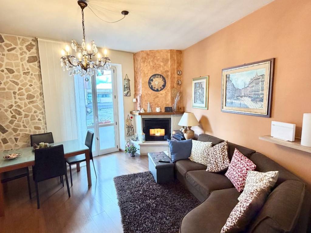 casa indipendente in vendita a Gualdo Tadino