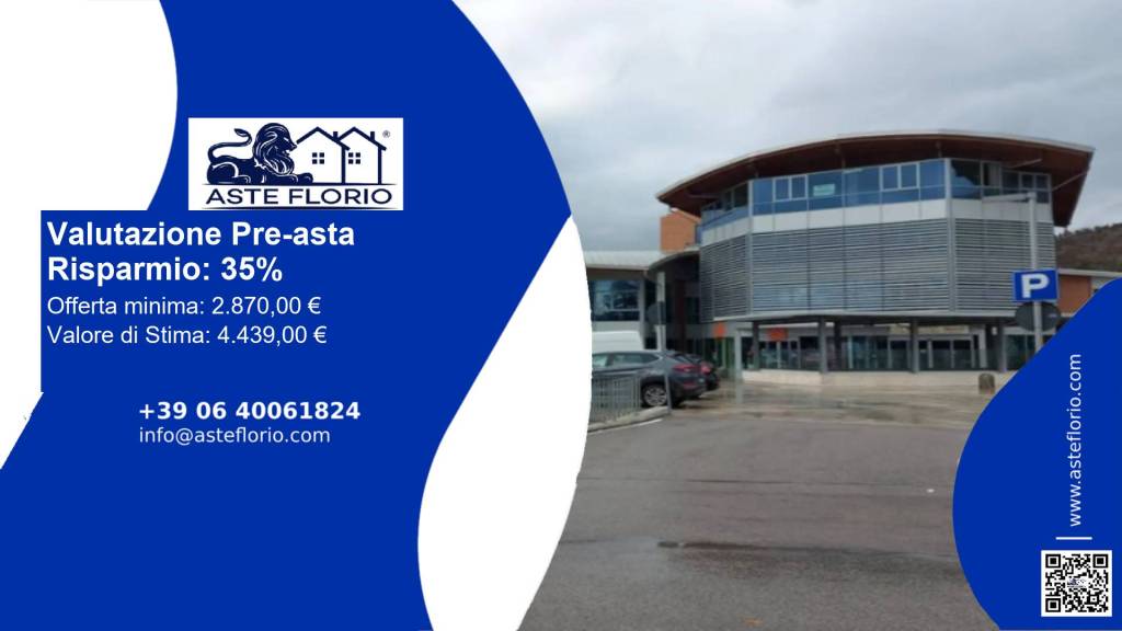 locale commerciale in vendita a Gualdo Tadino