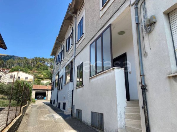 casa indipendente in vendita a Gualdo Tadino