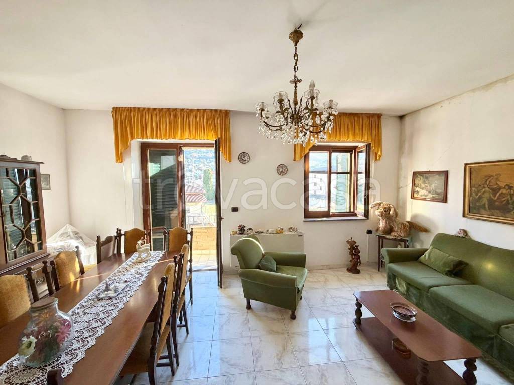 appartamento in vendita a Gualdo Tadino