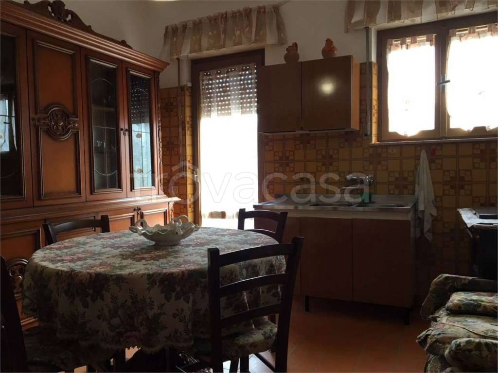casa indipendente in vendita a Gualdo Tadino