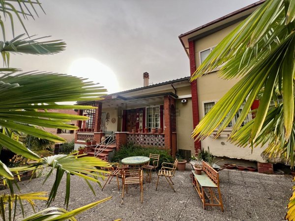 casa indipendente in vendita a Gualdo Tadino