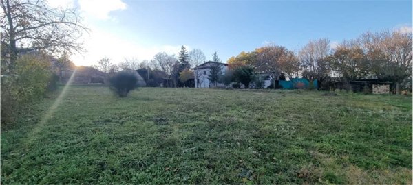 terreno edificabile in vendita a Gualdo Tadino in zona San Pellegrino