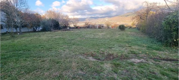 terreno edificabile in vendita a Gualdo Tadino in zona San Pellegrino
