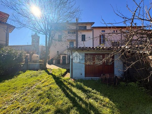 appartamento in vendita a Gualdo Tadino in zona San Pellegrino