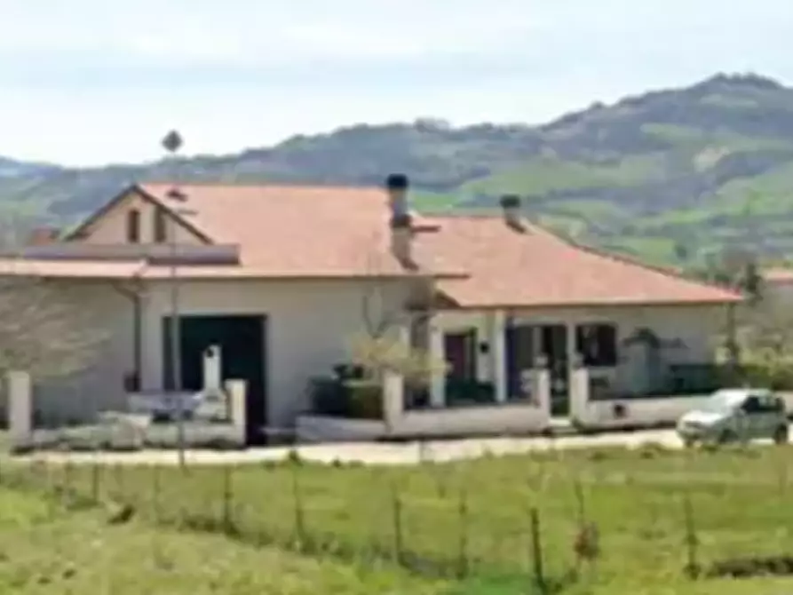 casa indipendente in vendita a Gualdo Tadino