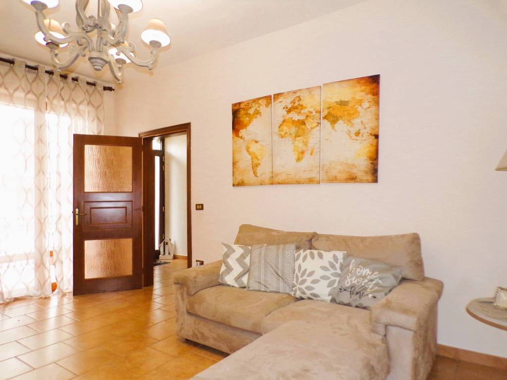 casa indipendente in vendita a Gualdo Tadino