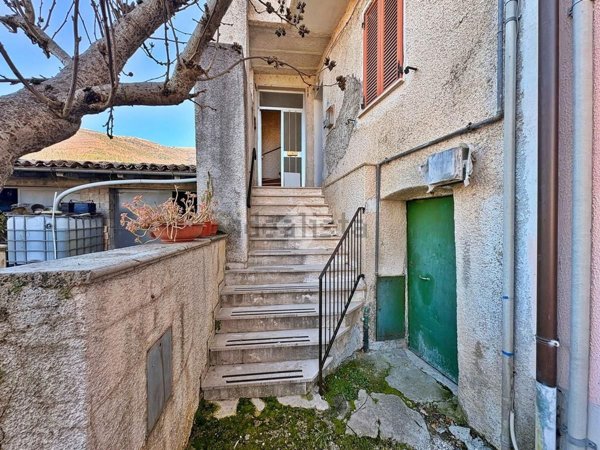 appartamento in vendita a Gualdo Tadino in zona Rigali