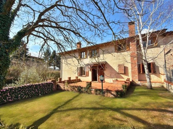 casa indipendente in vendita a Gualdo Tadino