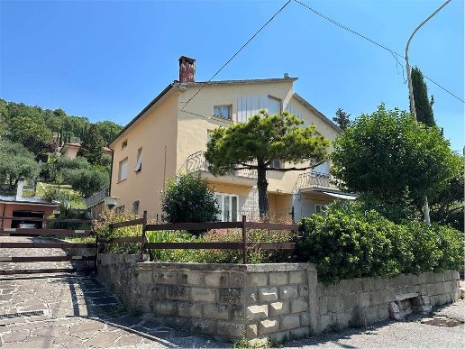 casa indipendente in vendita a Gualdo Tadino