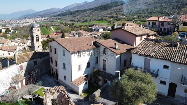 casa indipendente in vendita a Gualdo Tadino