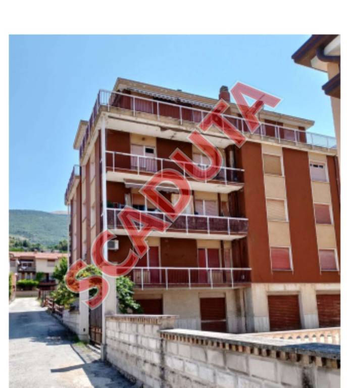 appartamento in vendita a Gualdo Tadino in zona Palazzo Ceccoli