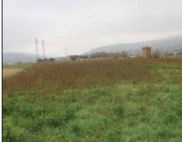 terreno edificabile in vendita a Gualdo Tadino