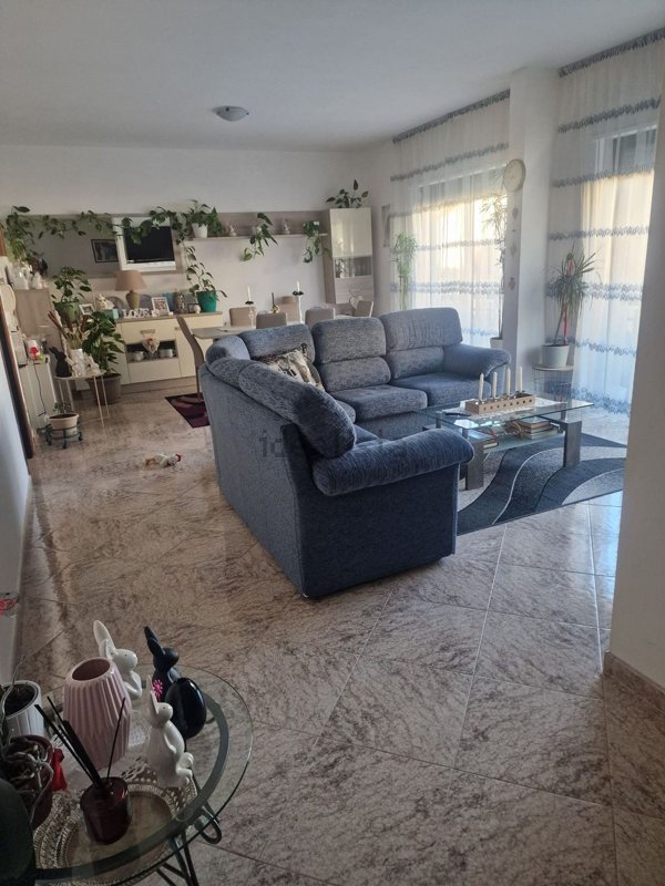 casa indipendente in vendita a Gualdo Tadino