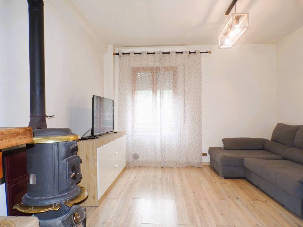 casa indipendente in vendita a Gualdo Tadino