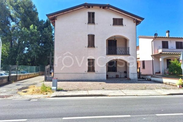 appartamento in vendita a Gualdo Tadino in zona Cerqueto