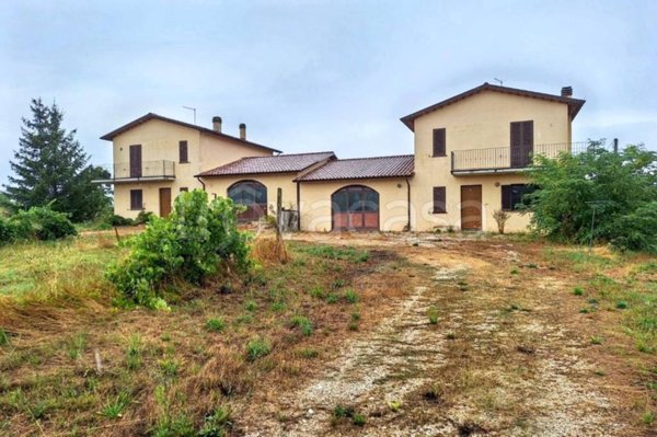 terreno edificabile in vendita a Gualdo Tadino