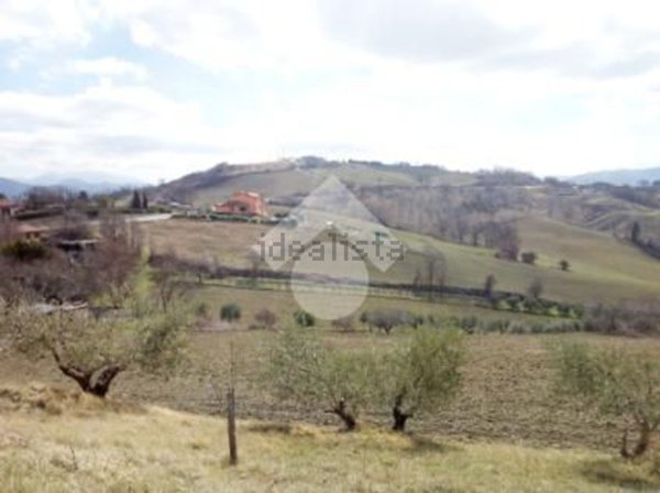 terreno edificabile in vendita a Gualdo Tadino in zona Grello