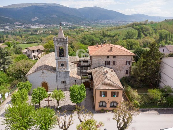 appartamento in vendita a Gualdo Tadino in zona San Pellegrino