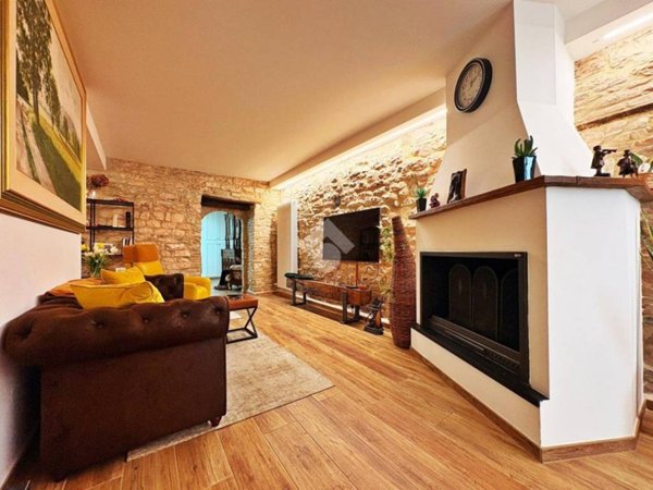 casa indipendente in vendita a Gualdo Tadino