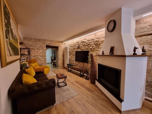 casa indipendente in vendita a Gualdo Tadino