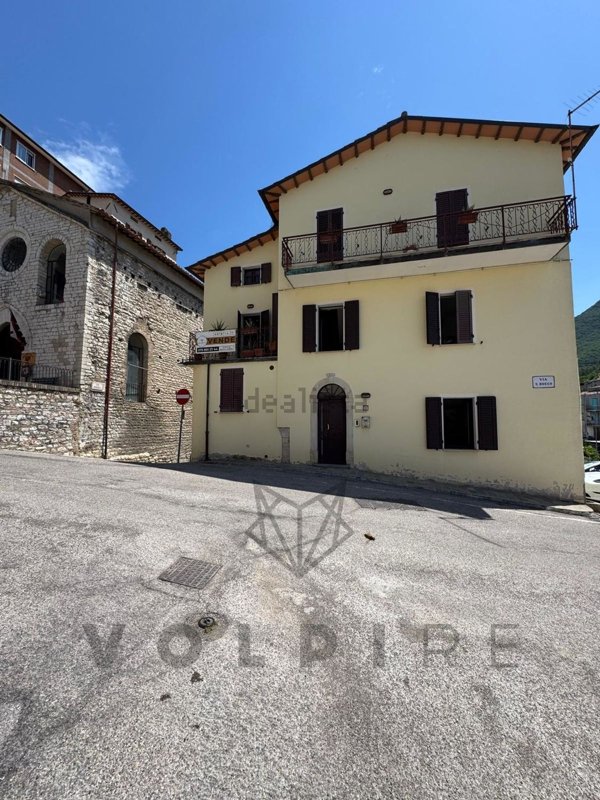 casa indipendente in vendita a Gualdo Tadino