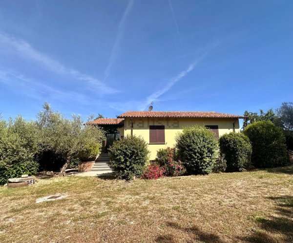 casa indipendente in vendita a Gualdo Tadino in zona Morano Osteria