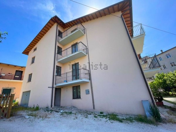 appartamento in vendita a Gualdo Tadino in zona Casale