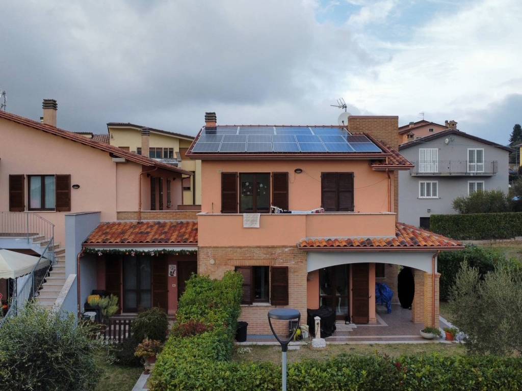 appartamento in vendita a Gualdo Tadino in zona Palazzo Ceccoli