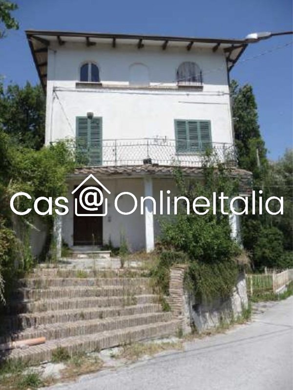 casa indipendente in vendita a Gualdo Tadino