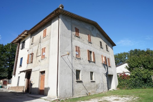 casa indipendente in vendita a Gualdo Tadino in zona Nasciano