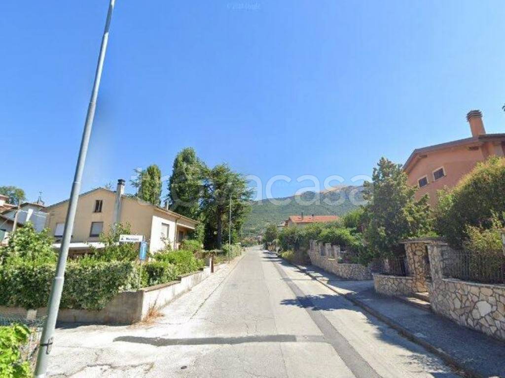appartamento in vendita a Gualdo Tadino in zona Casale