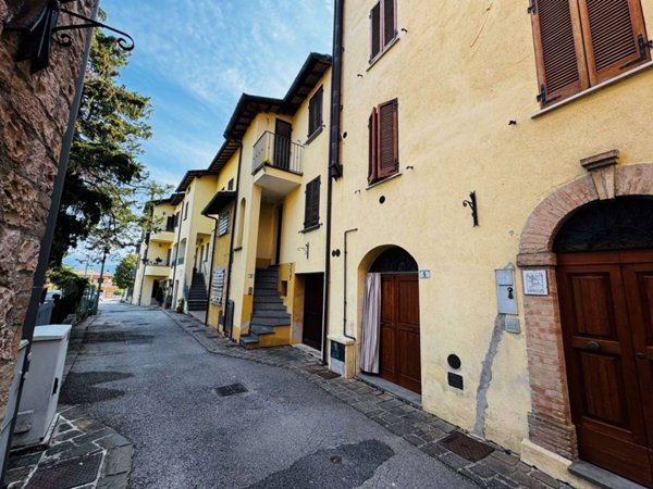 appartamento in vendita a Gualdo Tadino in zona San Pellegrino