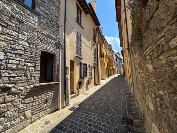 casa indipendente in vendita a Gualdo Tadino