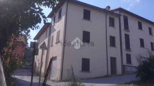 casa semindipendente in vendita a Gualdo Tadino
