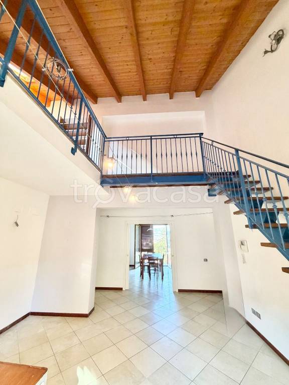 appartamento in vendita a Gualdo Tadino in zona Casale