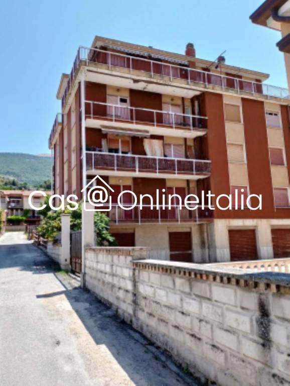 appartamento in vendita a Gualdo Tadino in zona Grello