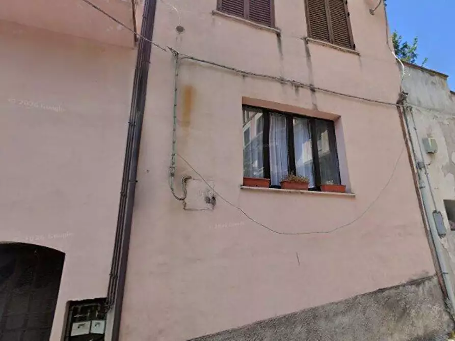 locale di sgombero in vendita a Gualdo Tadino